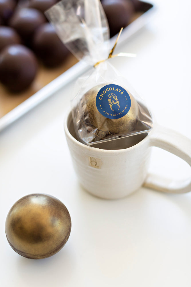 Cocoa Nova~Hot Cocoa Bomb